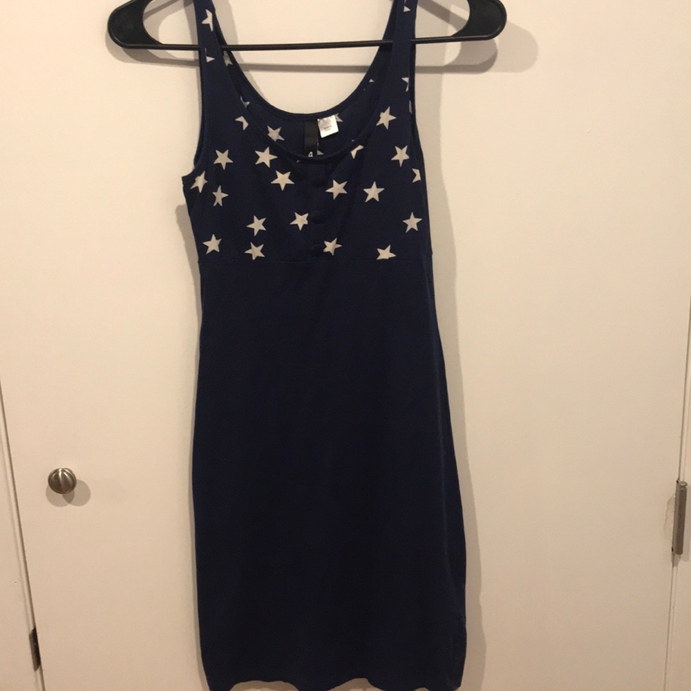 Super cute star dress. Size 4